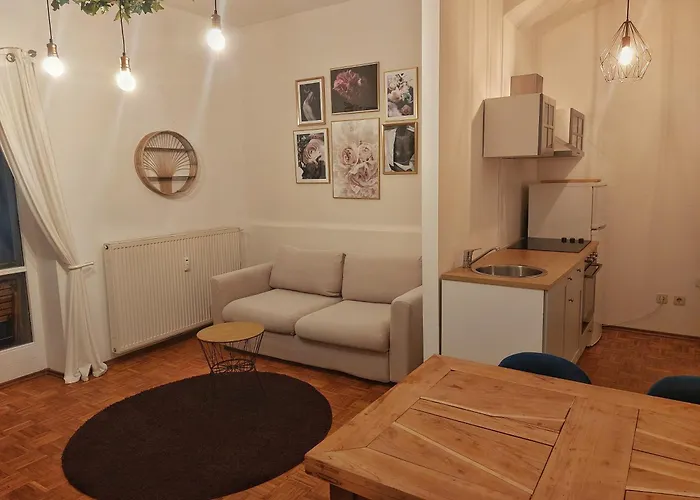 Wohnen Im Gruenen Грац